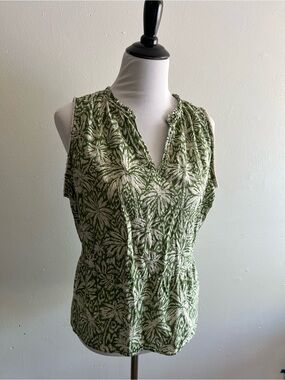 Vince Camuto Green Palm-Print Sleeveless V-Neck Top